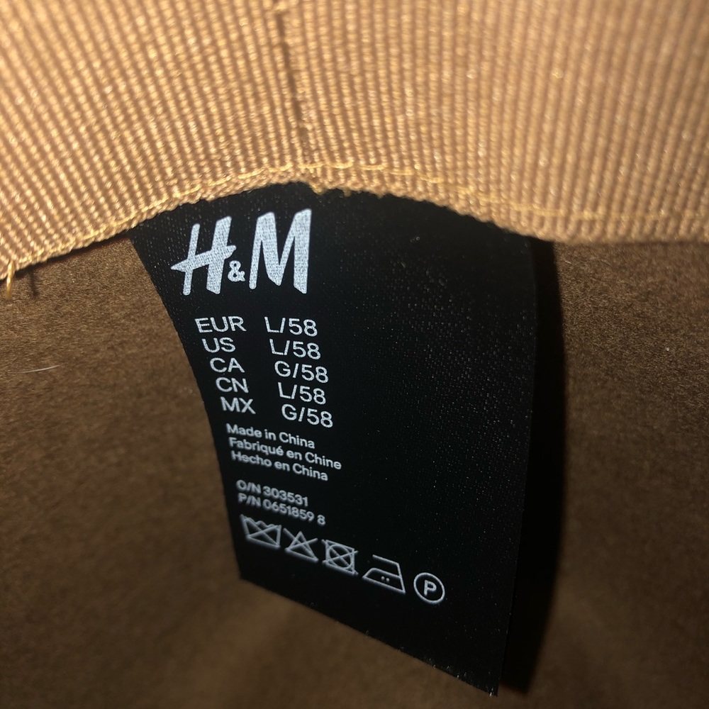 Custom H&M hat - Picture 4 of 4